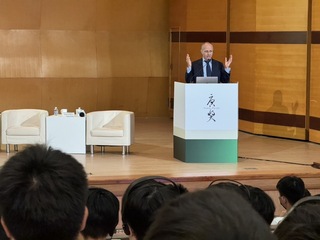 唐獎永續獎得主與青年對談  鼓勵學子不怕挫折