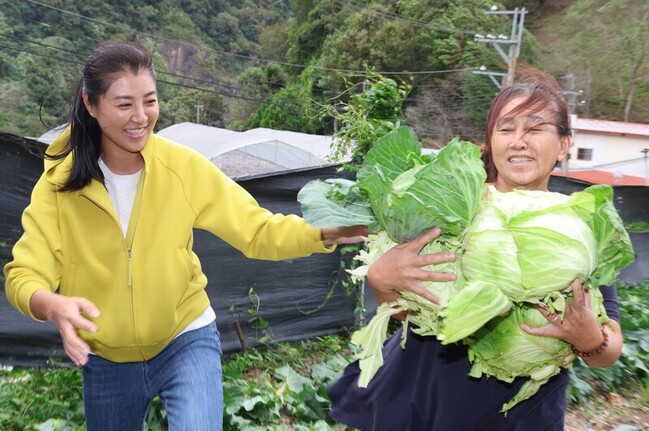 颱風山陀兒逼近 許淑華入山區了解防災、蔬果搶收 | 華視新聞