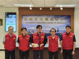 高雄市10/4停班課 陳其邁：全面啟動災後搶救工作