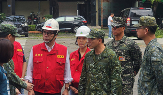 颱風山陀兒肆虐高雄  陳其邁力拚3天內恢復市容