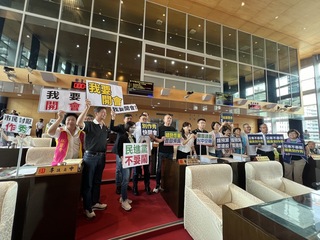 中央總預算案再被封殺  綠議員要盧秀燕溝通藍委