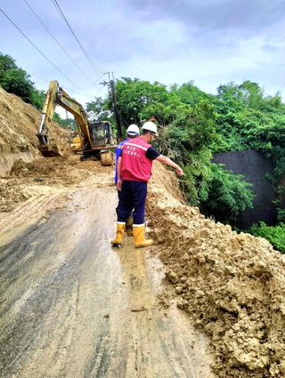 「阿美家園」聯外道搶通 10/5晚間6時開放雙向