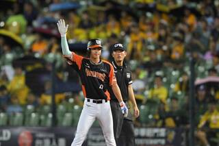 林佳緯超前安率獅搶勝 兄弟全年第1魔術數字凍結