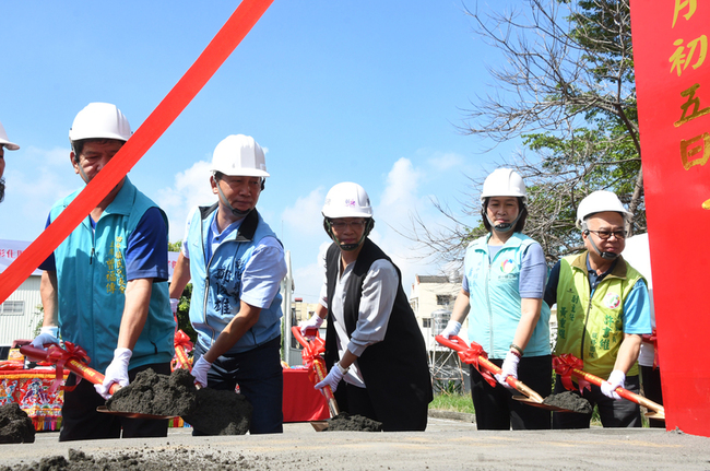 彰化田中首座公托中心動土 托育費每月7千全補助 | 華視新聞