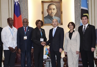 韓國瑜接見聖露西亞訪團 感謝挺台參與國際組織