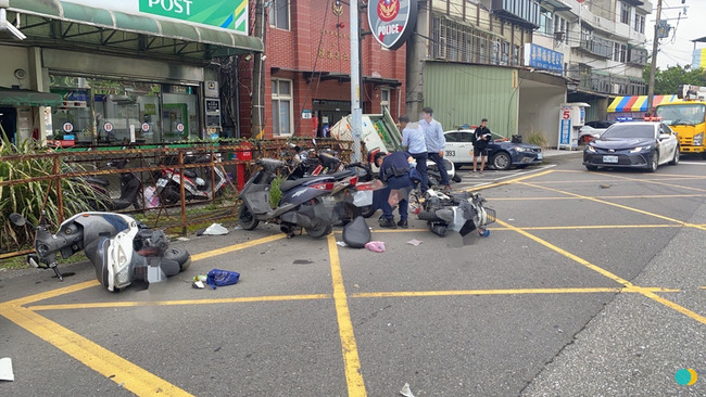 新北三峽男子開車打瞌睡  派出所前涉撞死行人 | 華視新聞