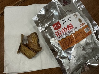 中國帶魚酥佯稱高雄名產價格翻16倍  高市府要查