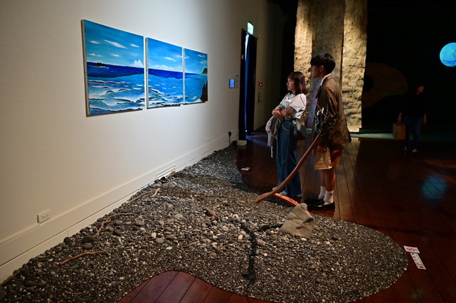 南島國際美術獎  阮原閩、郭悅暘、陳豪毅獲首獎 | 華視新聞