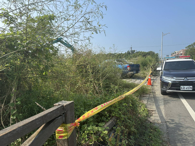 高雄梓官草地發現疑人骨遺骸  警封鎖採證 | 華視新聞