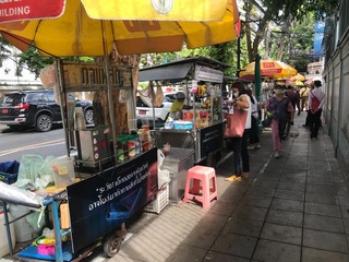 維護行人和交通安全 曼谷加強管理街頭攤販