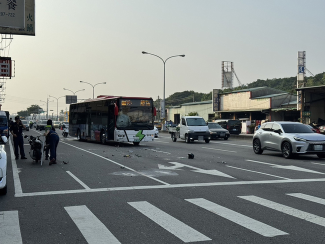 台中近1個月公車事故奪3命 機車騎士搶救不治 | 華視新聞