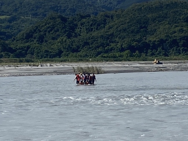 花蓮玉里鎮21歲男秀姑巒溪溺水 尋獲已無生命跡象 | 華視新聞