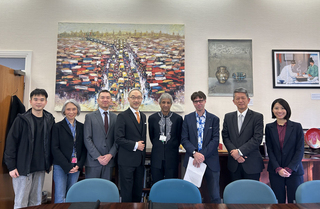 駐英代表處與倫敦大學亞非學院 簽署合作備忘錄