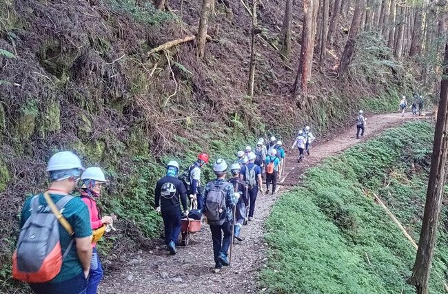 特富野古道手作步道 志工現地取材降低環境擾動 | 華視新聞