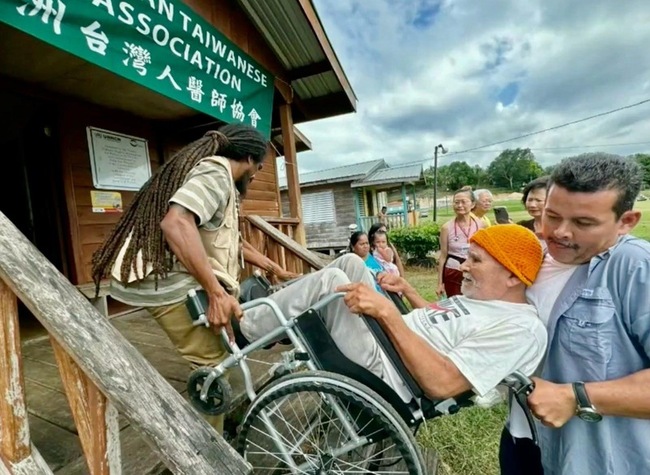 北美台灣醫師團赴貝里斯義診 貝國總理致謝 | 華視新聞