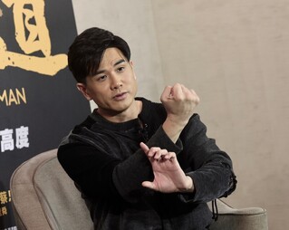 伍允龍身兼武術指導  忙到分身乏術仍樂在其中