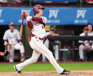 快腿陳晨威本季砲管升級  驚喜奪下最佳9人外野