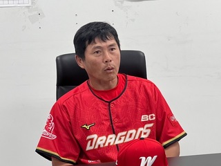 龍隊火球男森榮鴻多次動刀  手指神經壞死確定退役