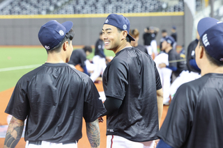 林家正12強賽捕手、一壘都要顧 稱讚林昱珉強心臟