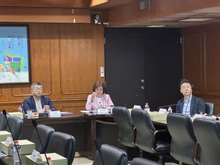 立院考察港務大樓中捷藍線共構  盼帶動海線繁榮