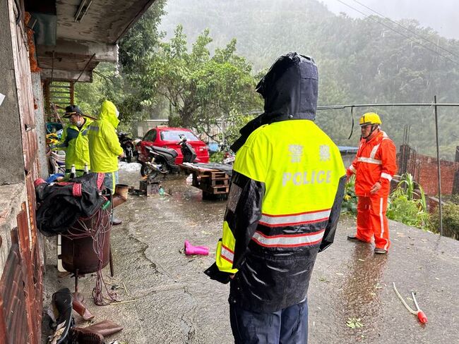 康芮襲竹縣帶雨勢  山區落石預防性撤離209人 | 華視新聞