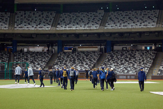 捷克棒球國家隊抵台  參訪台北大巨蛋直呼驚艷