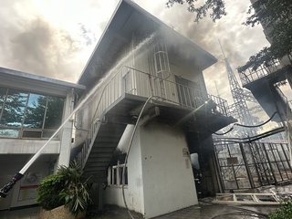 台中清水造紙廠配電室起火 1小時撲滅幸無人傷