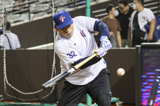 12強台韓戰曾頌恩板凳備戰 失眠非緊張笑稱怕鬼