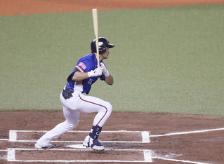 12強賽潘傑楷敲二壘安打建功 1局上台灣1比0澳洲