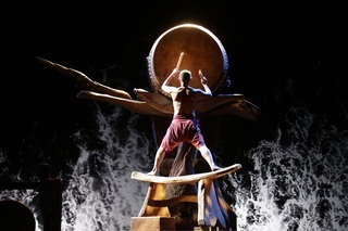 文化平權巡演迎最終站 優人神鼓「聽海之心」獻花蓮