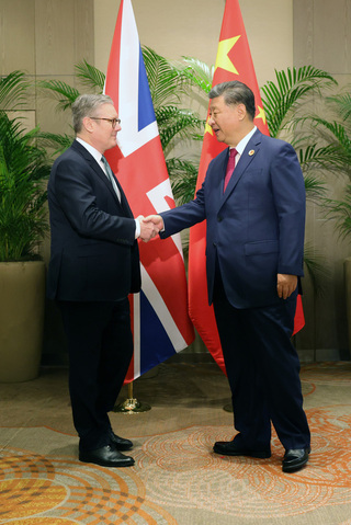 英中領導人會談 傳英方提黎智英案時記者遭中方驅離