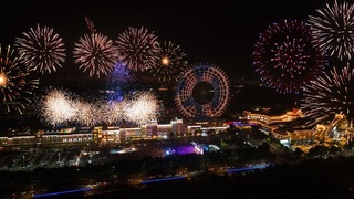 麗寶樂園跨年演唱會  摩天輪動畫秀、煙火迎倒數