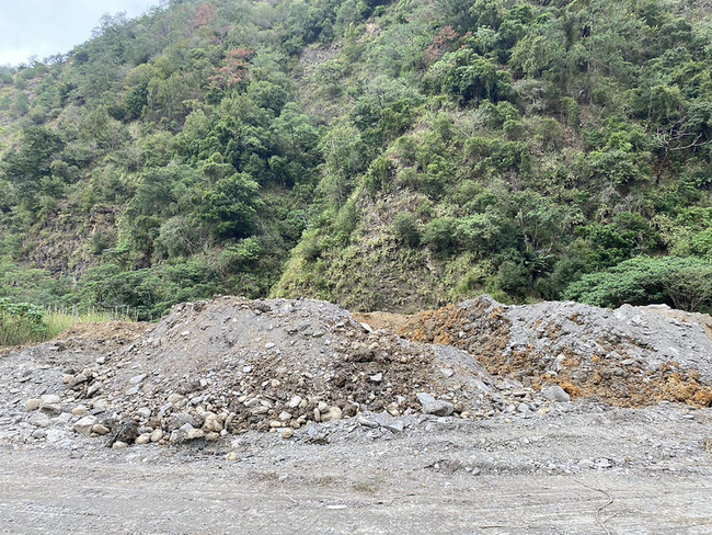 埔里眉溪國有地遭倒土方逾4萬立方公尺 縣府追來源 | 華視新聞