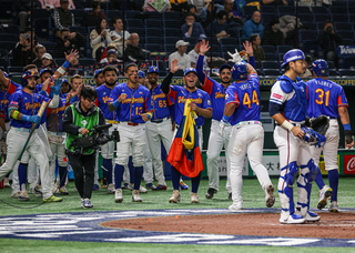 12強台灣隊黃子鵬挨轟 委內瑞拉2分砲先馳得點