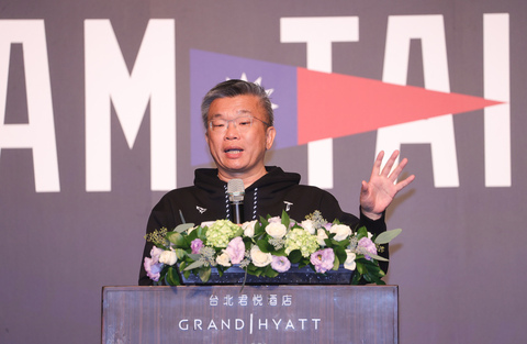 12強奪冠團結台灣 蔡其昌哽咽:去立院像兩個世界