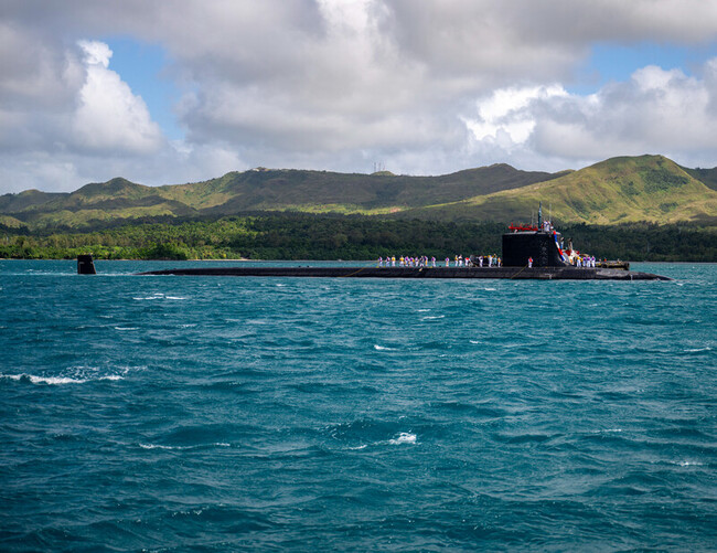 美海軍：因應印太情勢 首艘維吉尼亞級潛艦抵關島 | 華視新聞