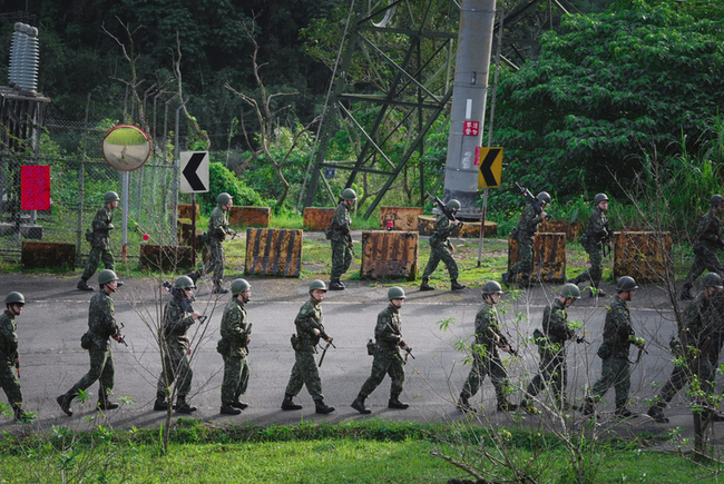 北市後備旅政大教召 校園內行軍訓練 | 華視新聞