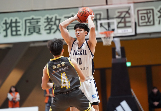 UBA政大輕取輔大 跨季31連勝 | 華視新聞