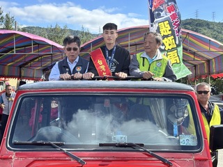 12強棒球賽奪冠 鄉親熱情迎張政禹返屏東吃辦桌