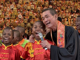 ACC史瓦帝尼院所院童朝天宮參與法會 誦經祈願感恩