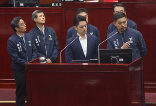 大巨蛋自行車道多人摔車滑倒 北市要求遠雄改善