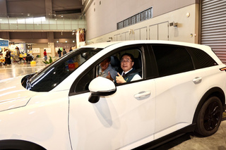 美食博覽黃偉哲抽出頭獎電動車 台南400辦桌3日開訂