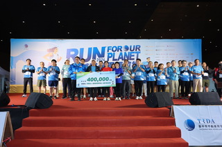 台中城市半程馬拉松開跑 參賽選手合捐40萬做公益