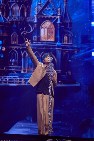 周杰倫演唱會迎五月天  阿信喊唱久一點幫付超時費