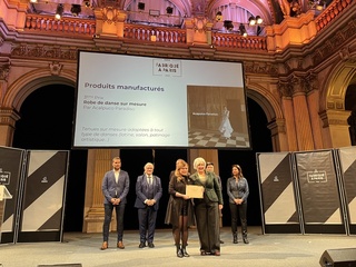 旅法設計師邱婉惠奪巴黎工藝獎 法影后舞服出自其手