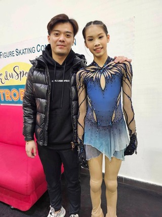 滑冰新星賴岑晰EduSport盃摘銀  教練曹志禕盛讚超齡