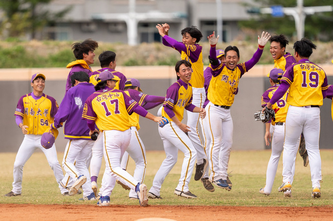 大專棒球聯賽邱兆慶後援穩守 開南延長賽搶下第7勝 | 華視新聞