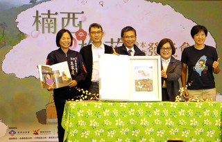 「楠西的梅花」繪本 刻印台南客家族群打拚足跡