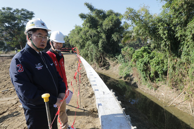 台南新化崩溝溪護岸近完工  降低區域水患威脅 | 華視新聞