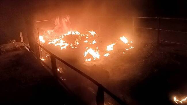 擱淺屏東蒙古籍貨輪火警 甲板上雜物燃燒 | 華視新聞